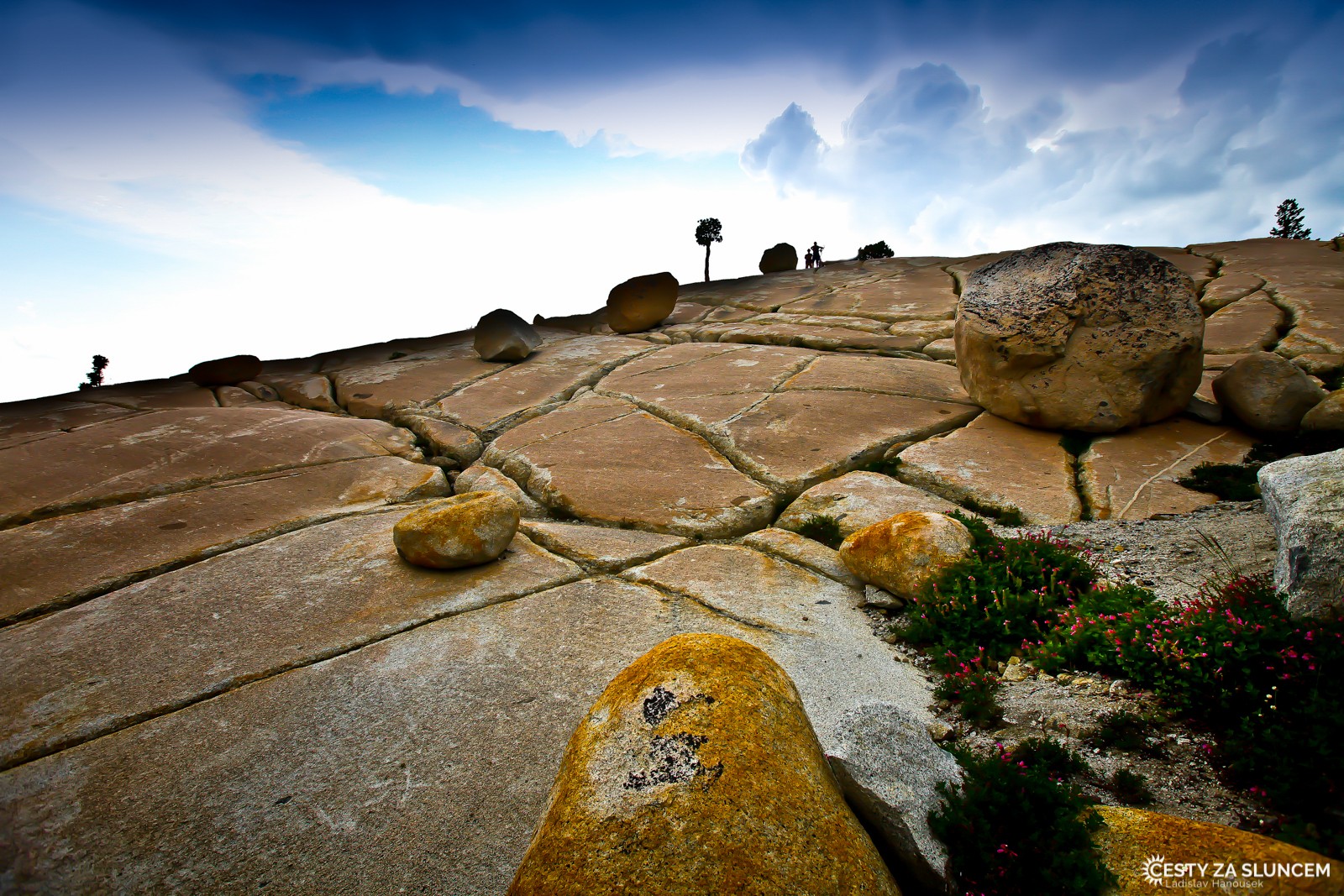 Skály v průsmyku Tioga Pass. - Ladislav Hanousek, Yosemite NP