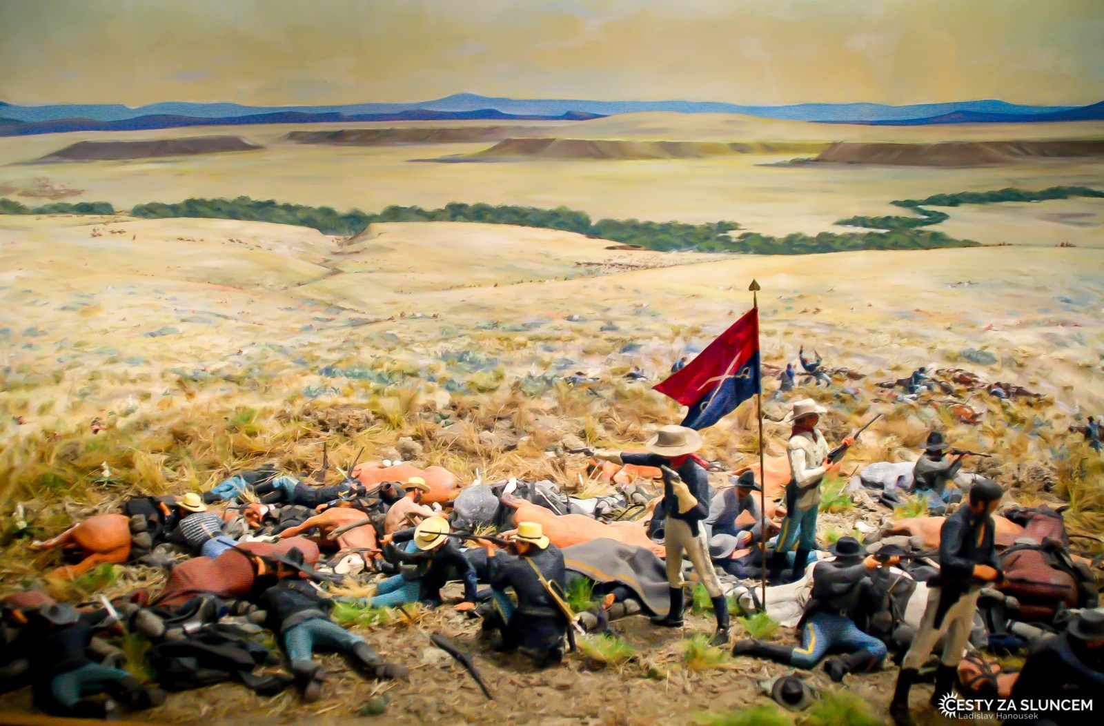 Bojiště na Little Bighorn Battlefield na obraze v návštěvnickém centru - Ladislav Hanousek, Montana