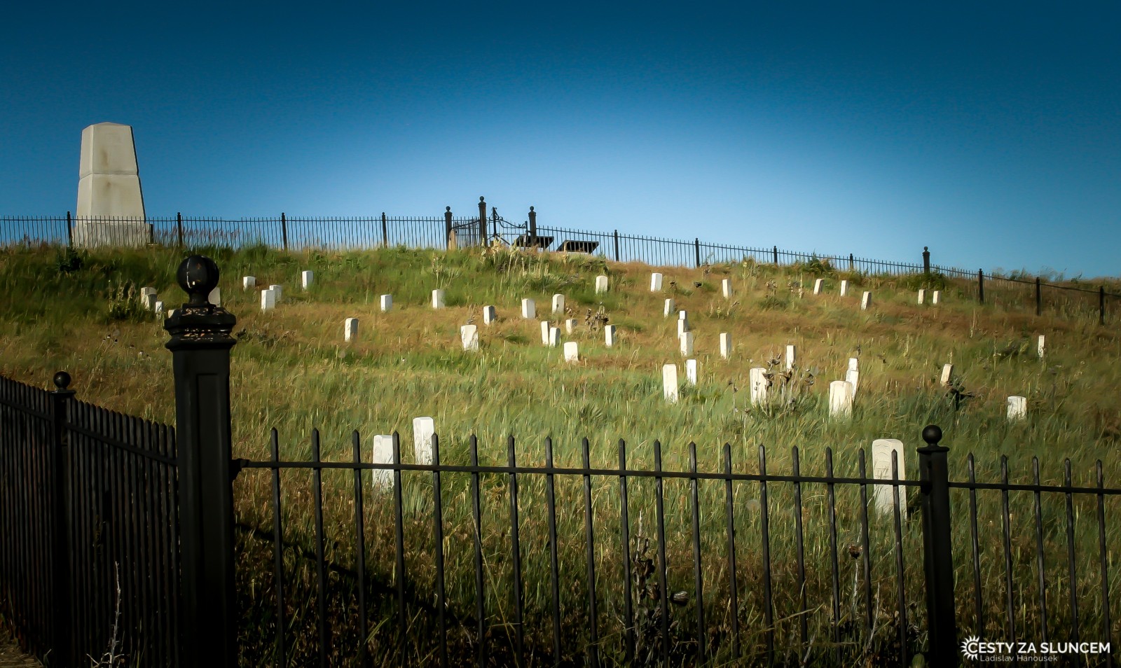 Last Stand Hill: Bojiště na Little Bighorn Battlefield je pietně upraveno a působí velmi emotivním dojmem. - Ladislav Hanousek, Montana