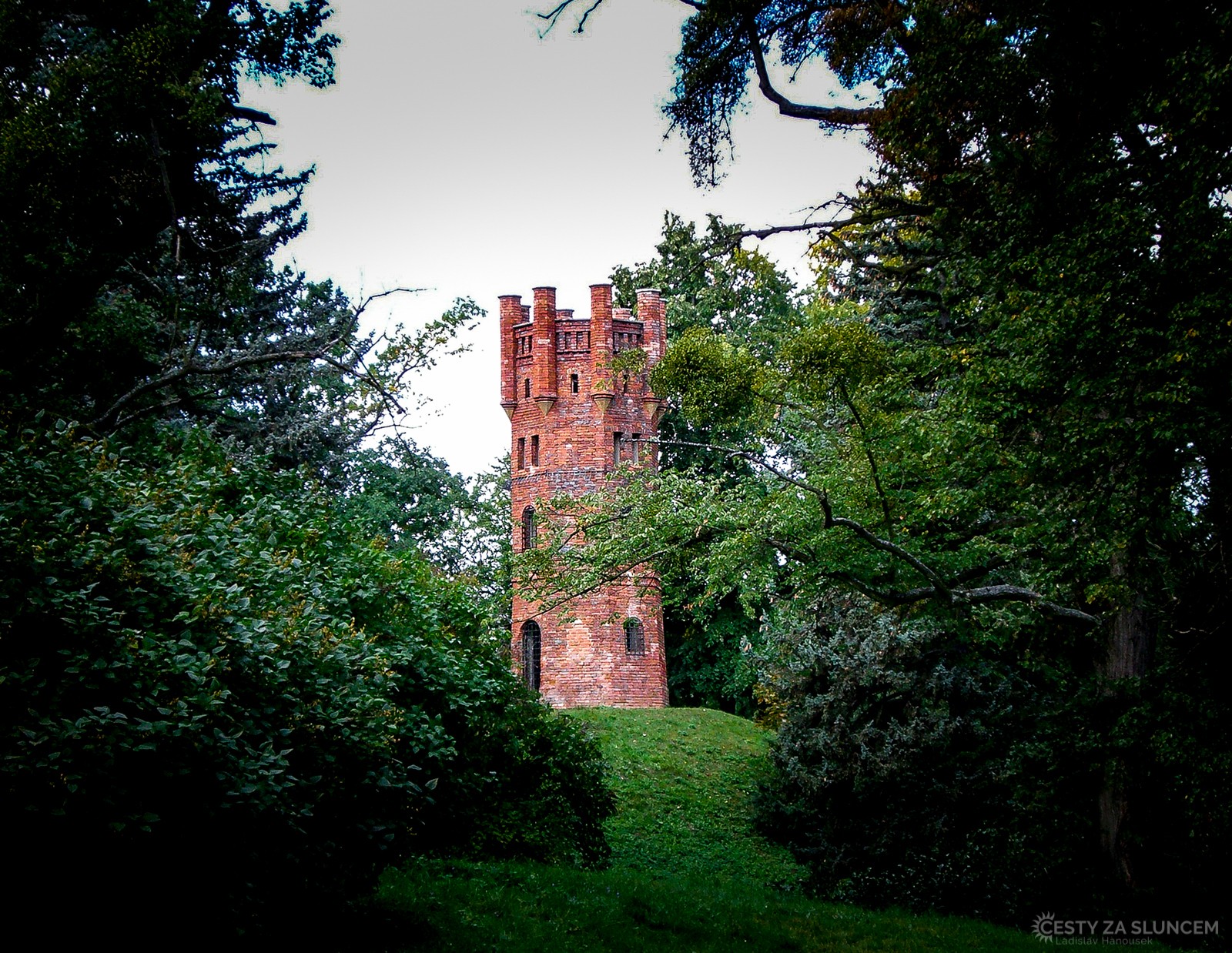 Čechy pod Kosířem - Ladislav Hanousek, Rozhledny