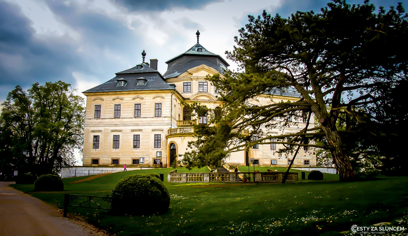 Chlumec nad Cidlinou - Ladislav Hanousek, Hrady a zámky v Čechách