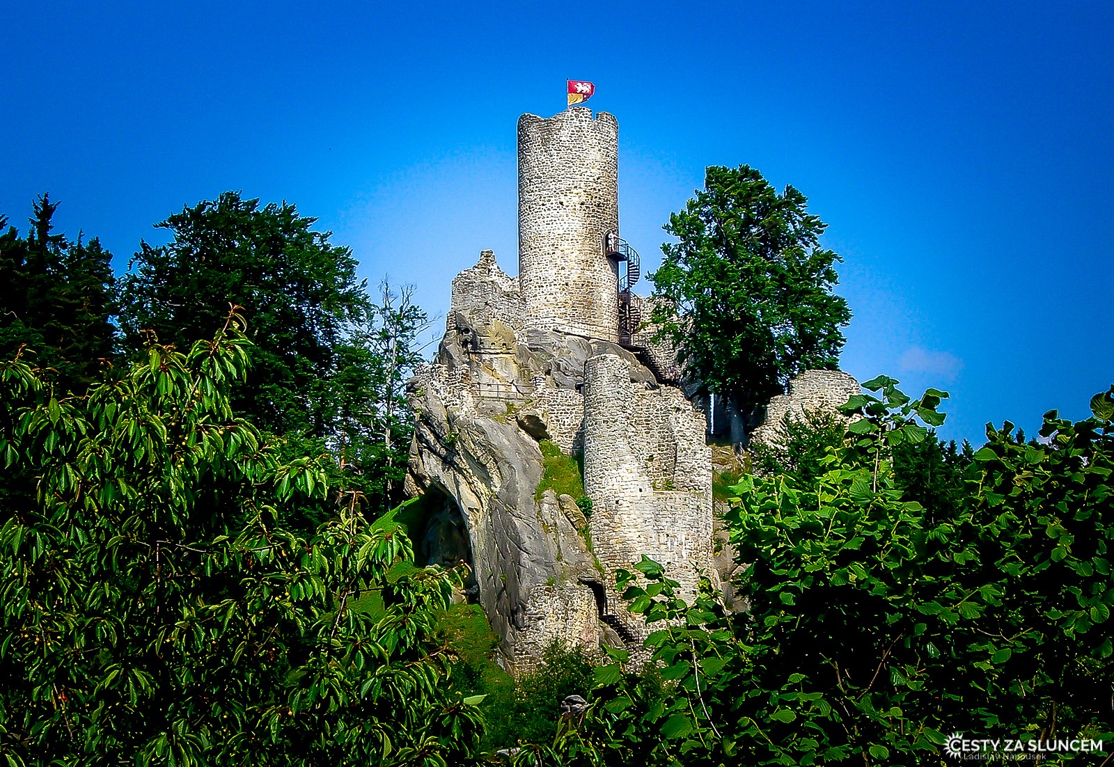 Frýdštejn - Ladislav Hanousek, Hrady a zámky v Čechách