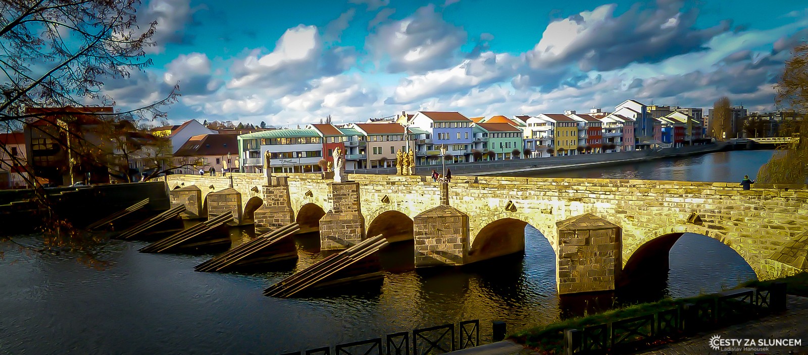 Písek -  Kamenný most je nejstarším dochovaným mostem v Česku. - Ladislav Hanousek, Ostatní z Čech a Moravy