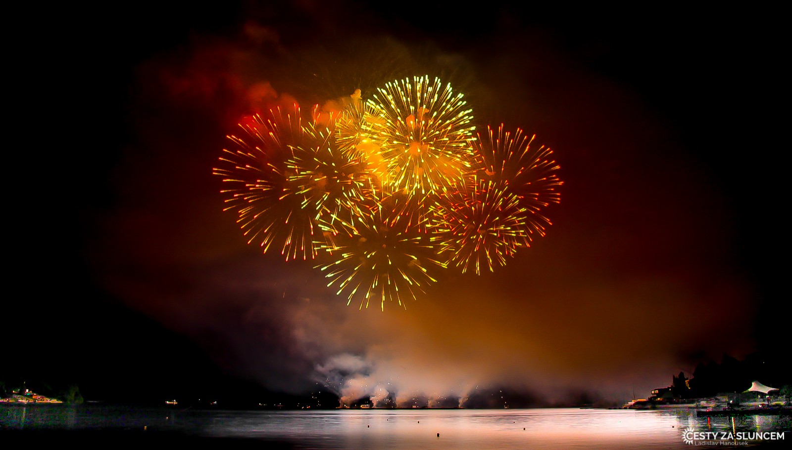 Brno - každoroční mezinárodní přehlídka ohňostrojů na Brněnské přehradě - Ladislav Hanousek, Ostatní z Čech a Moravy