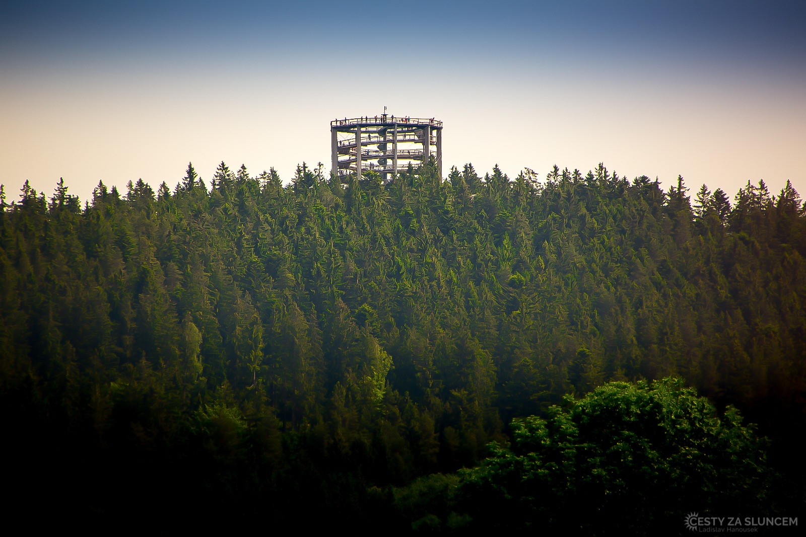 Lipno - Stezka korunami stromů - Ladislav Hanousek, Rozhledny