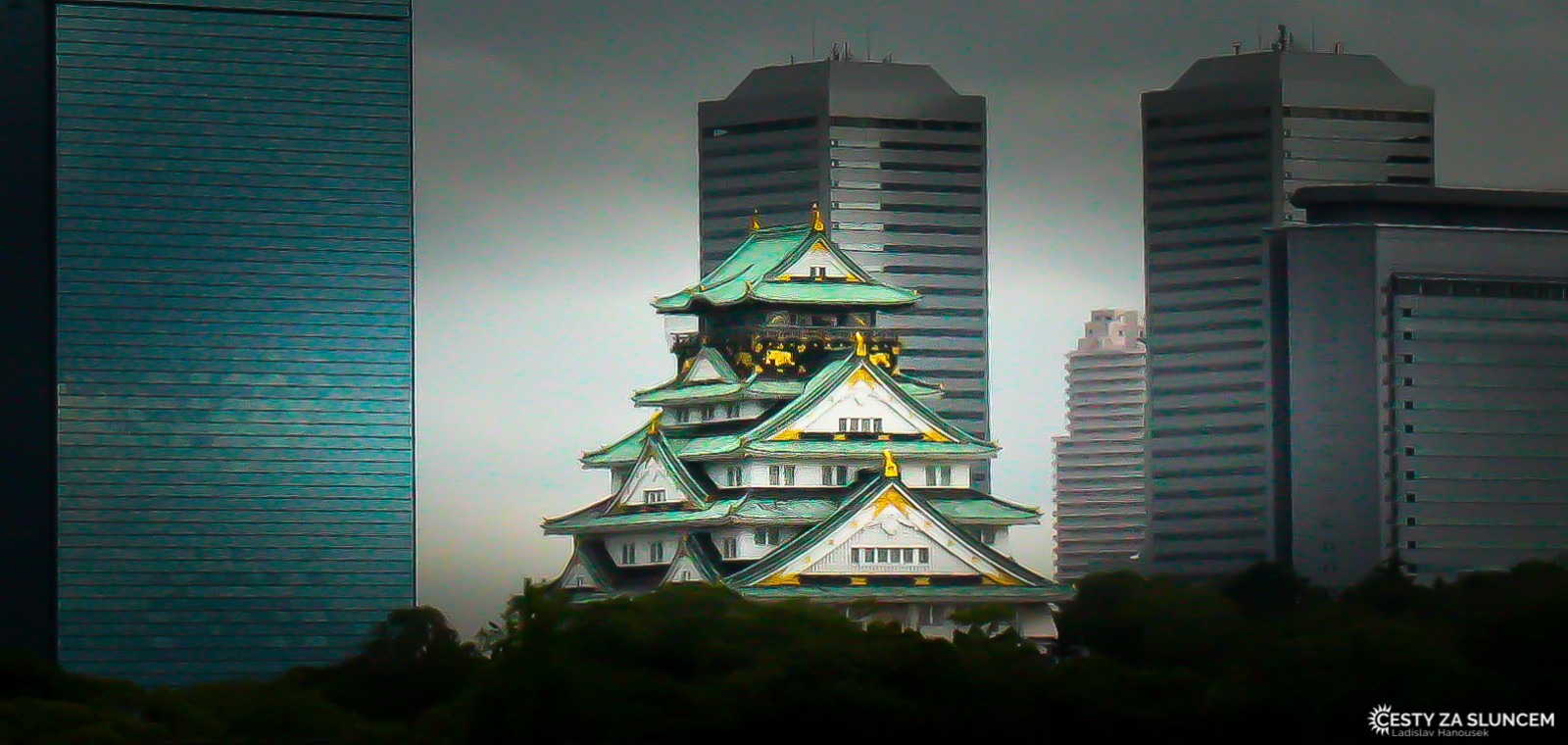 Nara - bývalé hlavní město Japonska, tradiční centrum japonského buddhismu. Ve městě se harmonicky prolíná nová a stará architektura. - Ladislav Hanousek, Japonsko