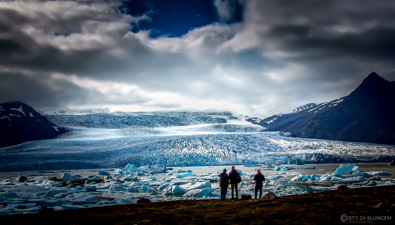 Ledovec Breiðamerkurjökull s malým ledovcovým jezerem. - Ladislav Hanousek, Island
