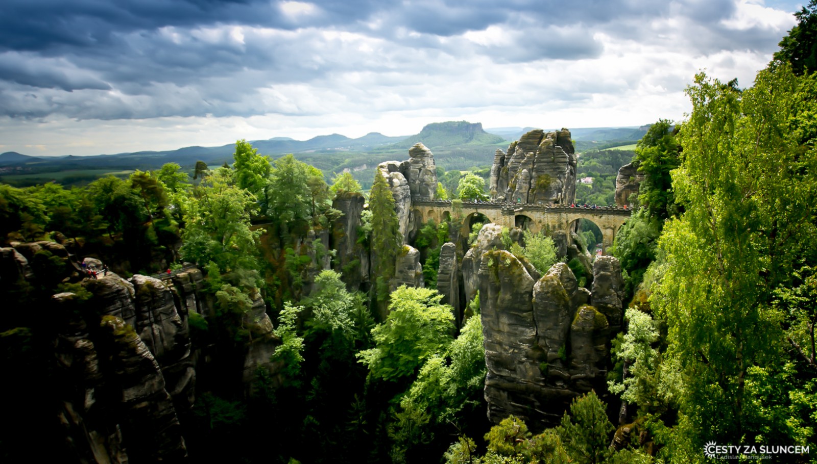 Bastei - skalní most v Saském Švýcarsku - v létě - Ladislav Hanousek, Německo