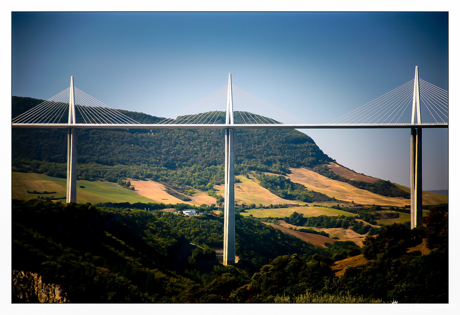 Viadukt Millau. - Ladislav Hanousek, Jižní Francie