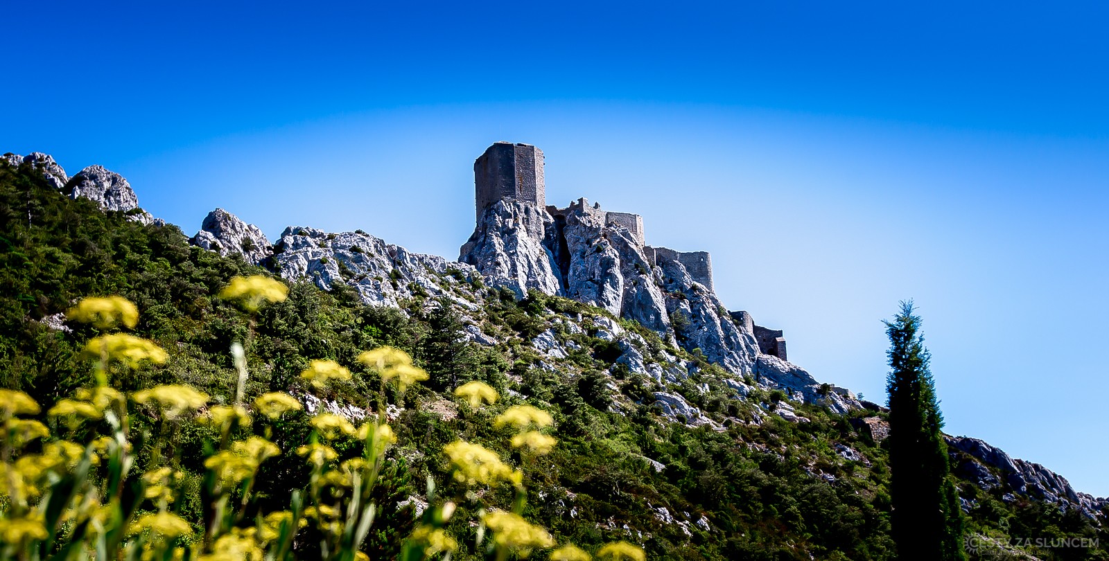 Hrad Aguilar - Ladislav Hanousek, Jižní Francie