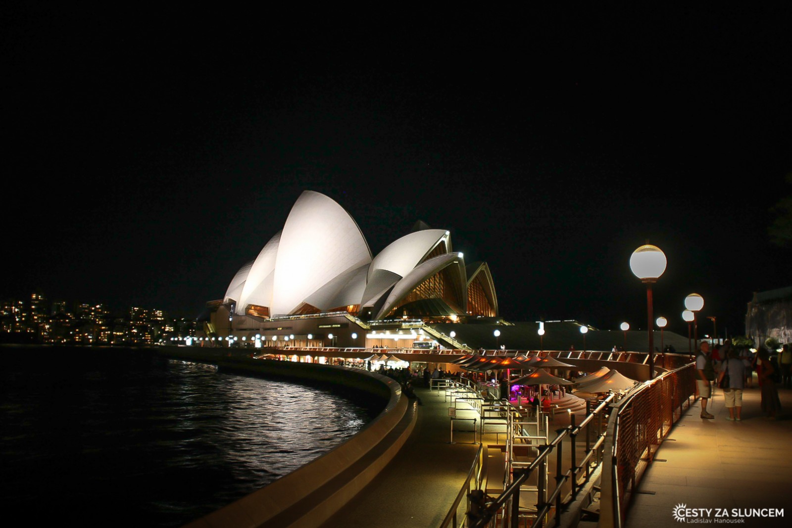 Všem kamarádům radím, aby strávili u Opery i večer. Ten zážitek vám už nikdy nevymizí z paměti. - Ladislav Hanousek, Východní Austrálie