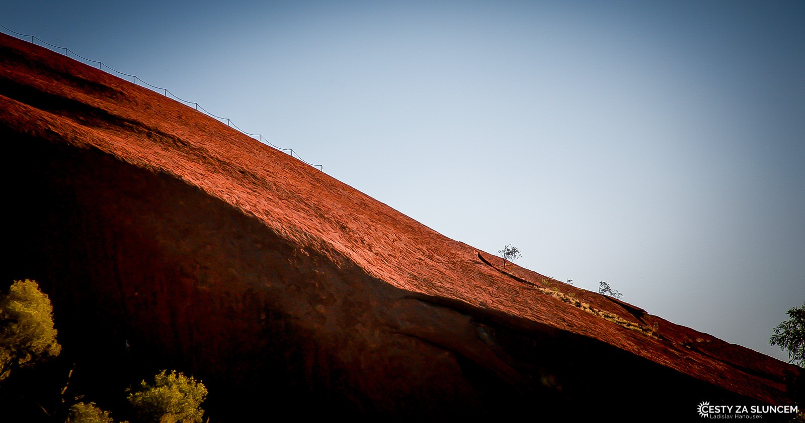 Uluru - Ayersova skála - stezka na vrchol skály - Ladislav Hanousek, Střední Austrálie
