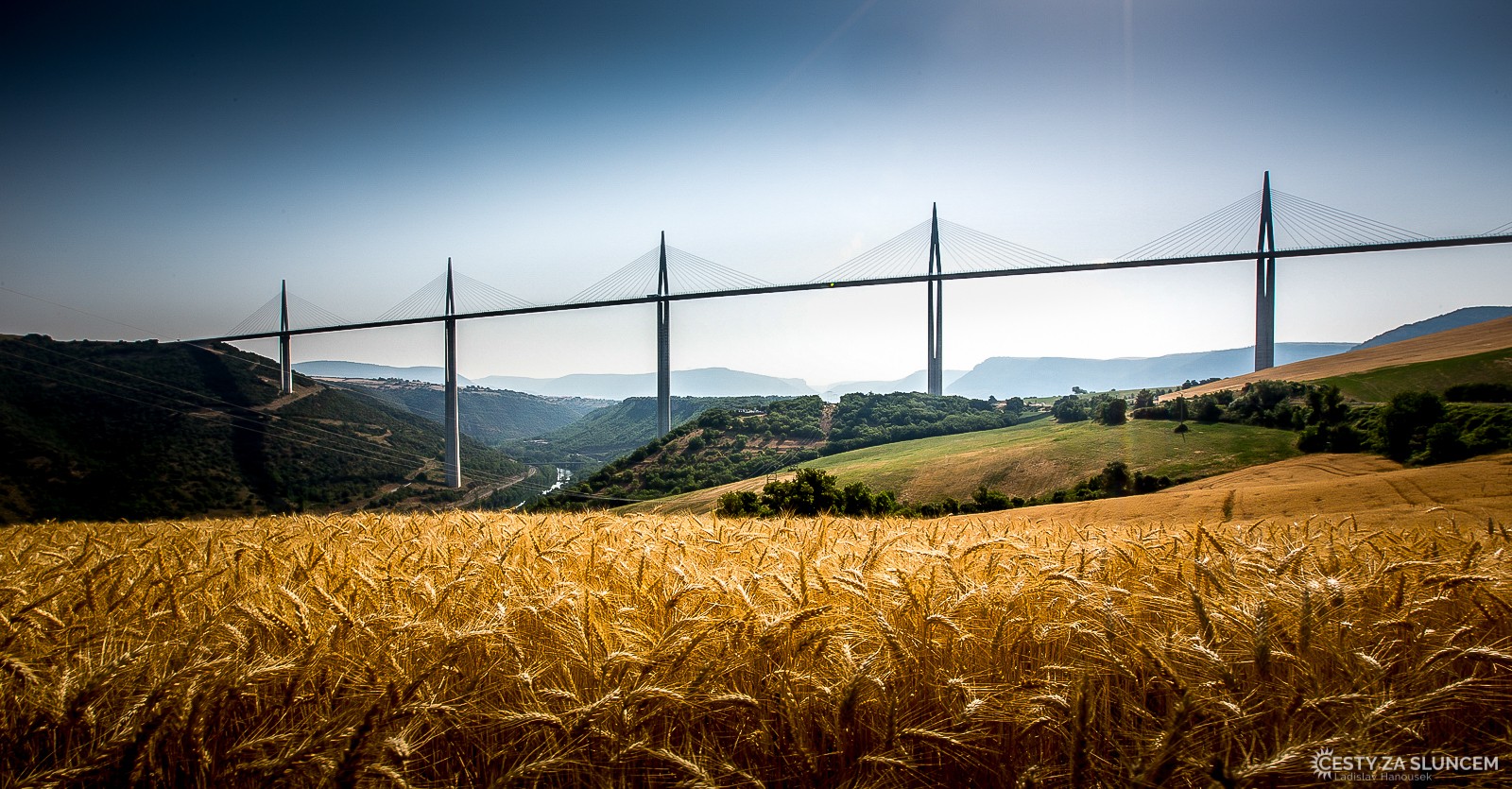 Viadukt Millau. - Ladislav Hanousek, Jižní Francie