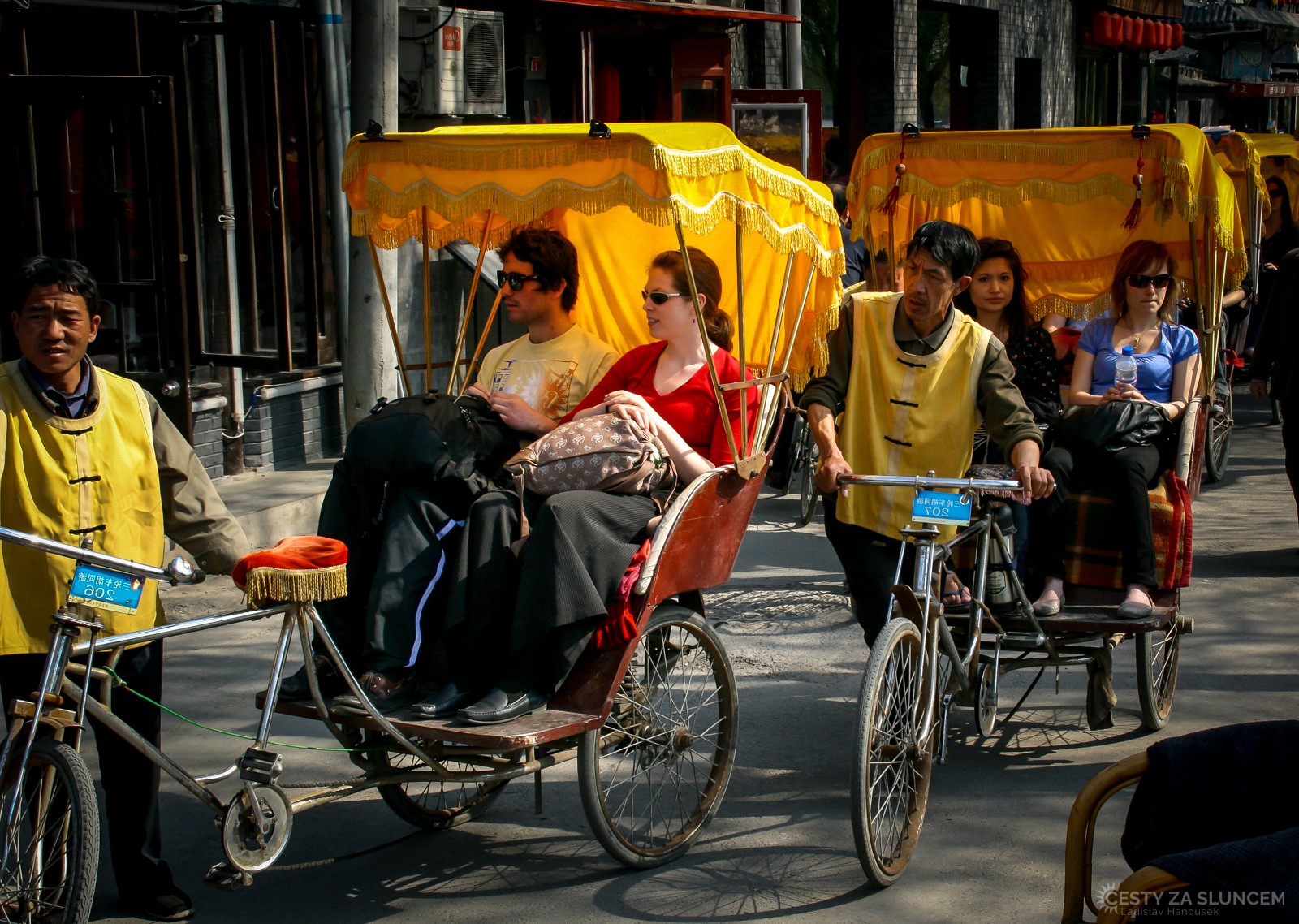 Peking - drožky jsou v centru města nejrychlejším dopravním prostředkem. - Ladislav Hanousek, Čína