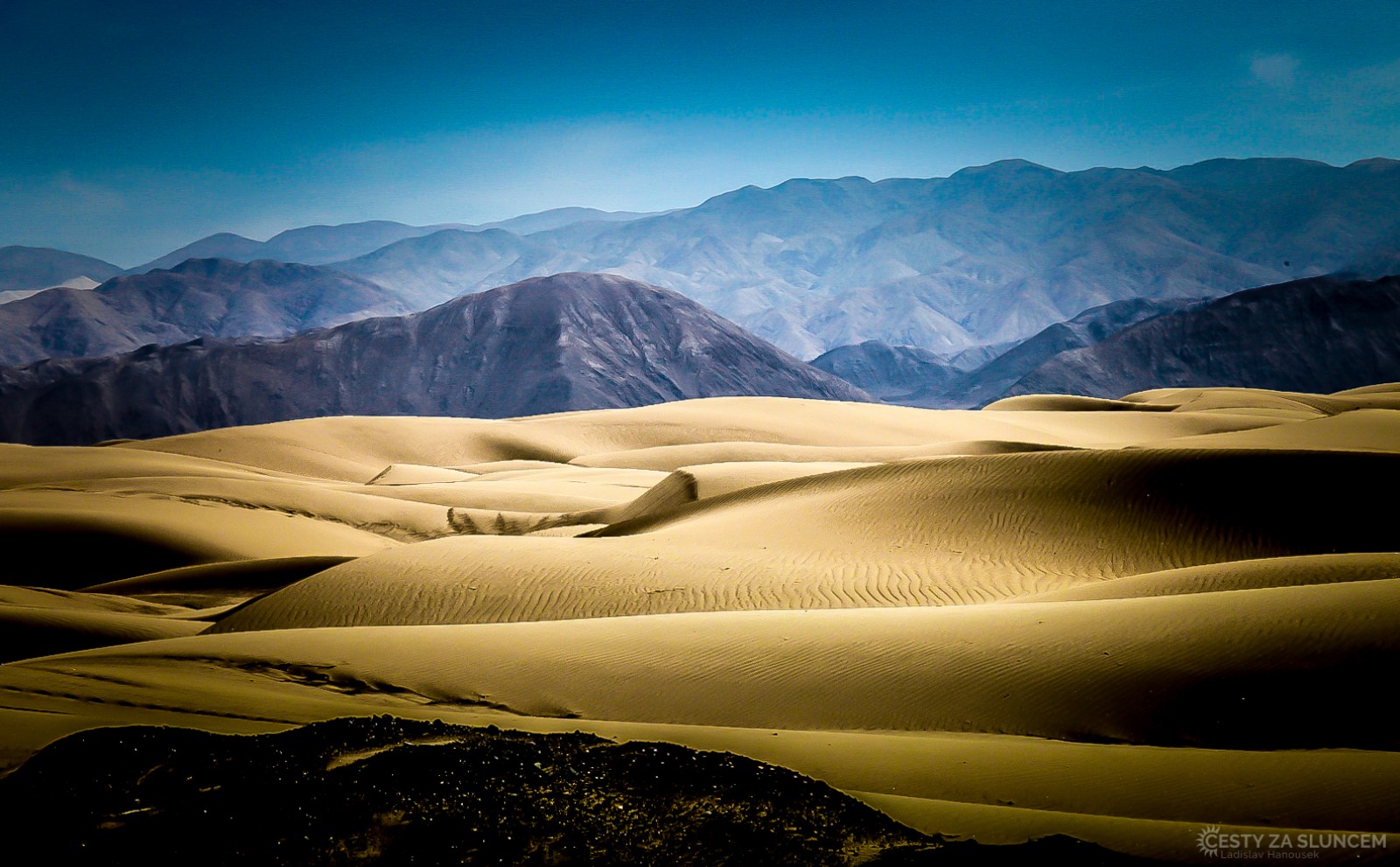 Písečné duny v oblasti Gran Tablazo de Ica. - Ladislav Hanousek, Peru
