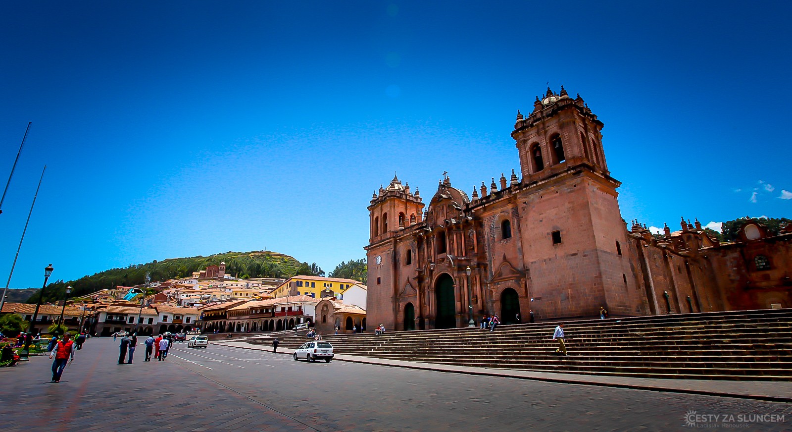 Cusco - katedrála z roku 1550 v centu města. - Ladislav Hanousek, Peru