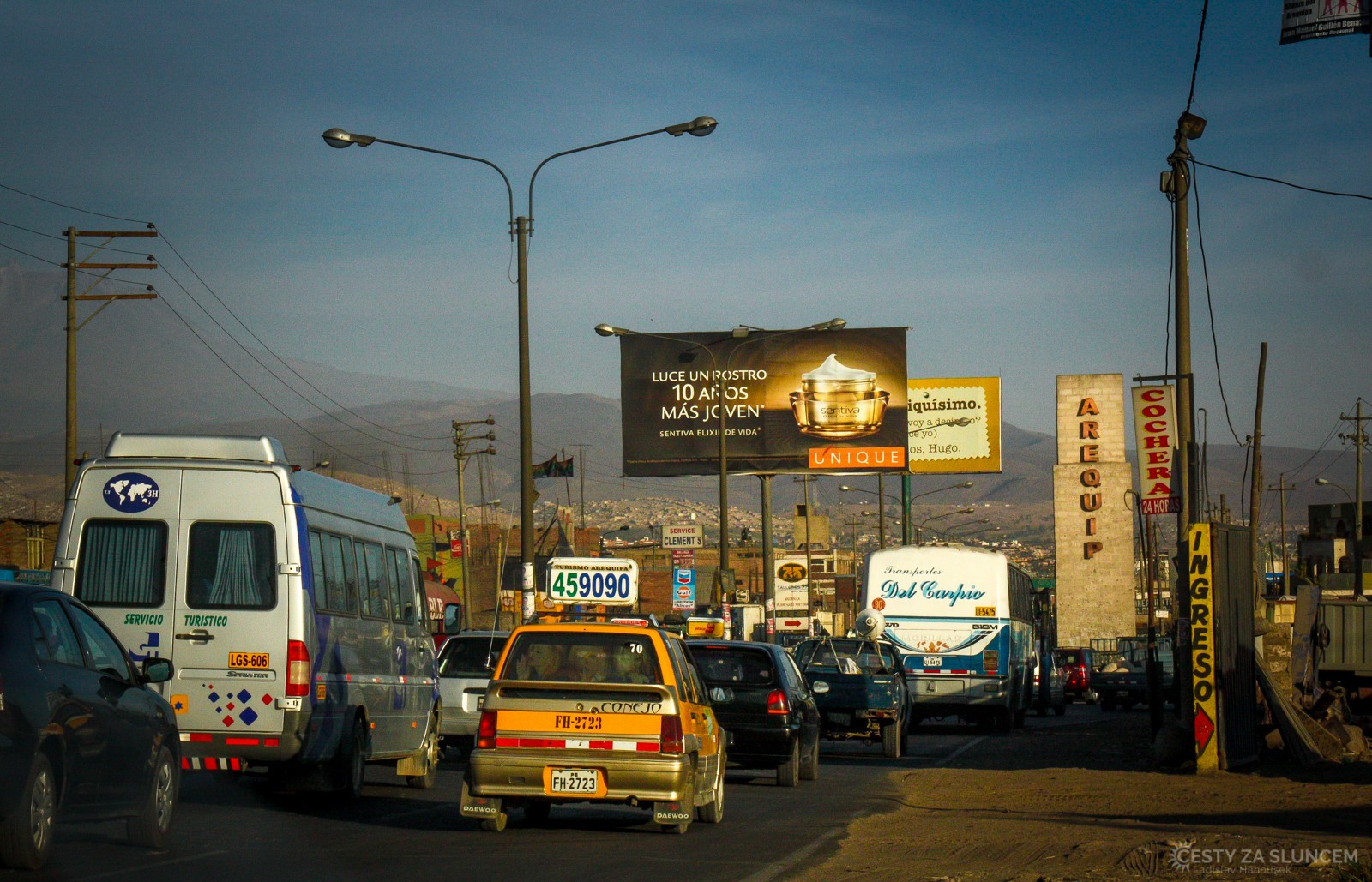 Příjezd do města Arequipa. - Ladislav Hanousek, Peru