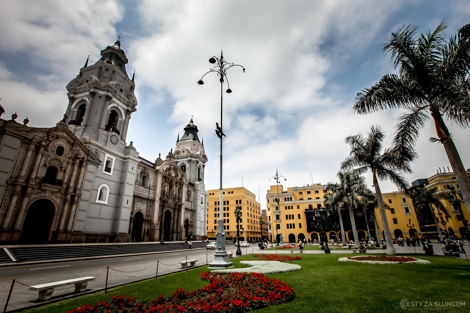 Arequipa - Plaza de Armes. - Ladislav Hanousek, Peru