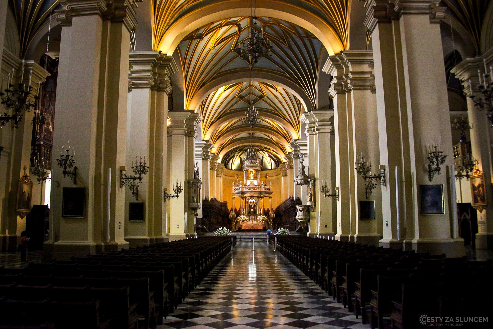 Lima - katedrála Svatého Jana na náměstí Plaza Mayor. - Ladislav Hanousek, Peru