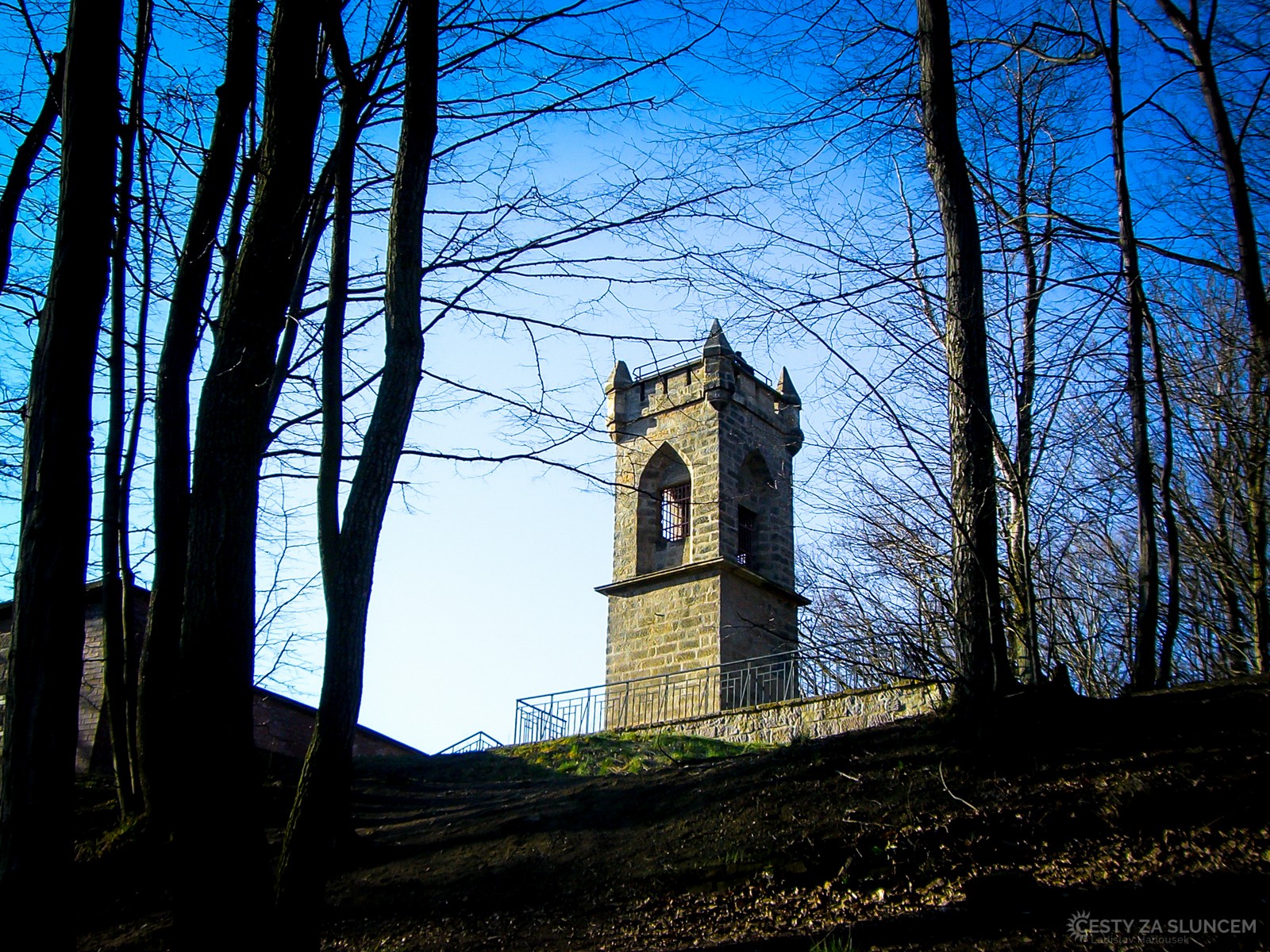 Milohlídka Jičín - Ladislav Hanousek, Rozhledny