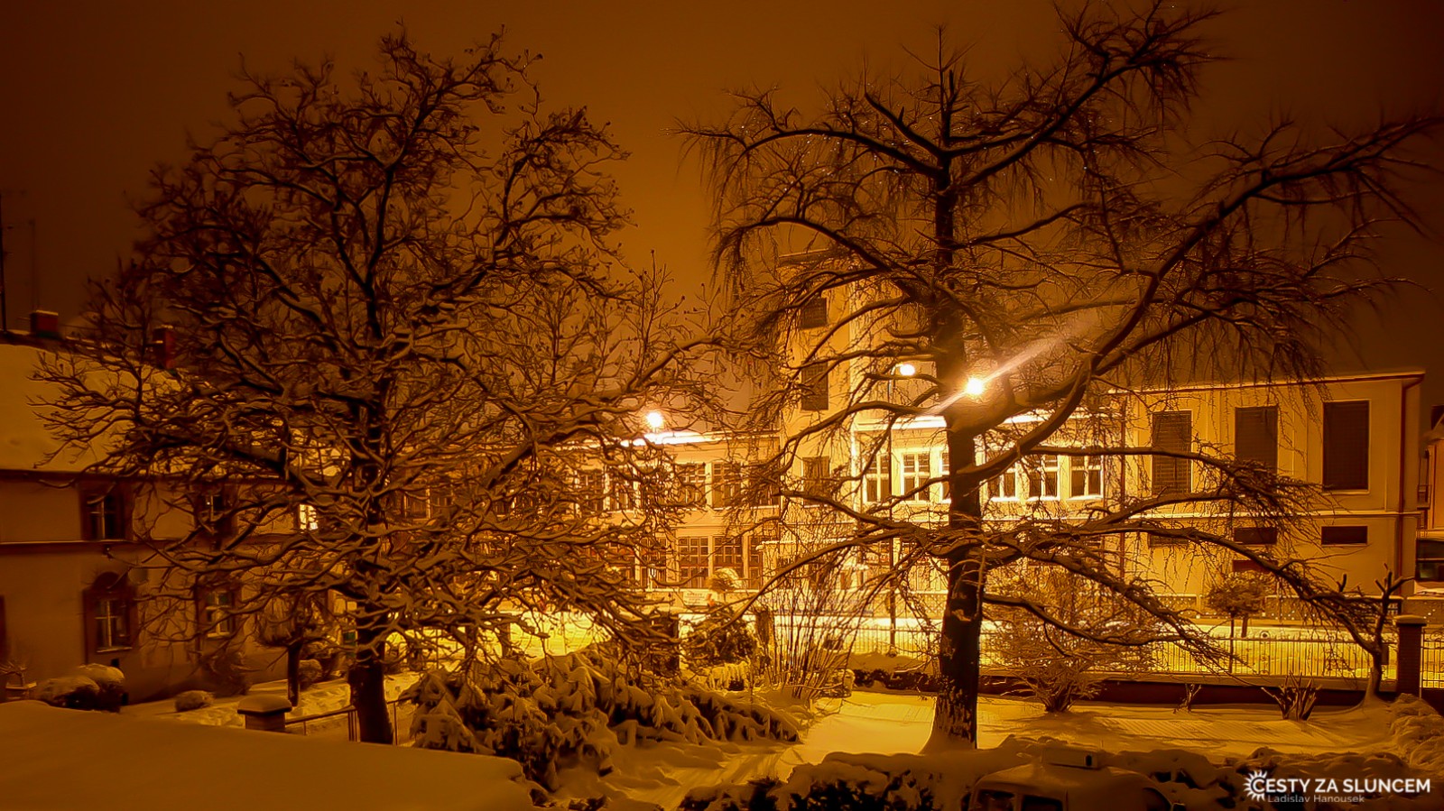 Hradec Králové - městská knihovna před rekonstrukcí - Ladislav Hanousek, Ostatní z Čech a Moravy