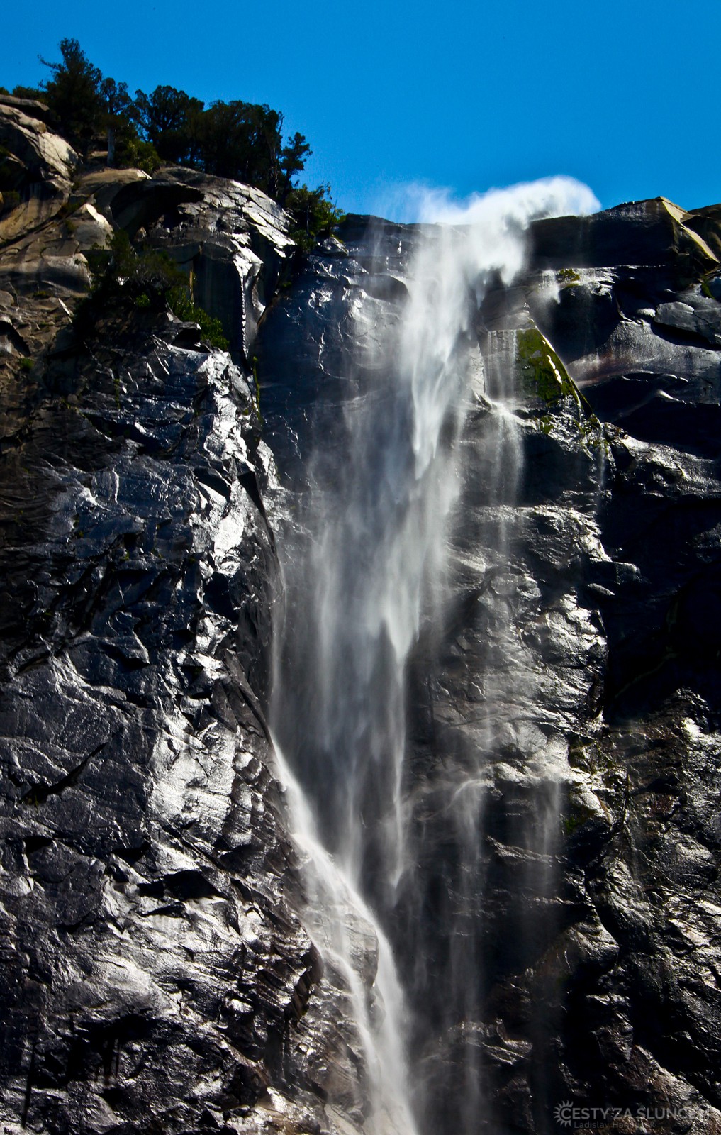 Bridalveil Fall - Nevěstin závoj - 190 metrů vysoký vodopád - Ladislav Hanousek, Yosemite NP