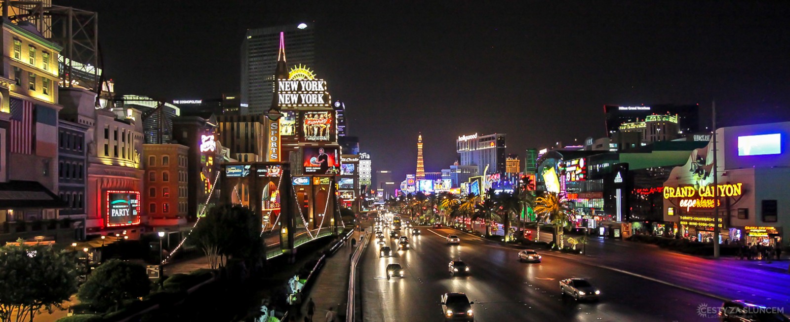 Na Las Vegas Boulevard, nazývaném také Strip, je převážná většina všech kasín. - Ladislav Hanousek, Las Vegas