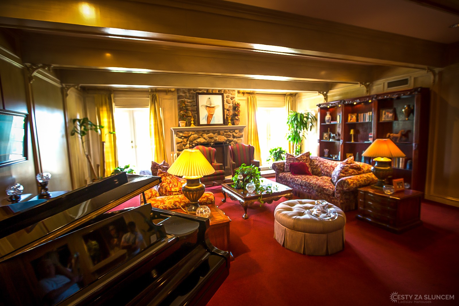 V obývacím pokoji bylo natáčeno v letech 1978-91hodně záběrů ze života rodiny Ewingů. - Ladislav Hanousek, Texas