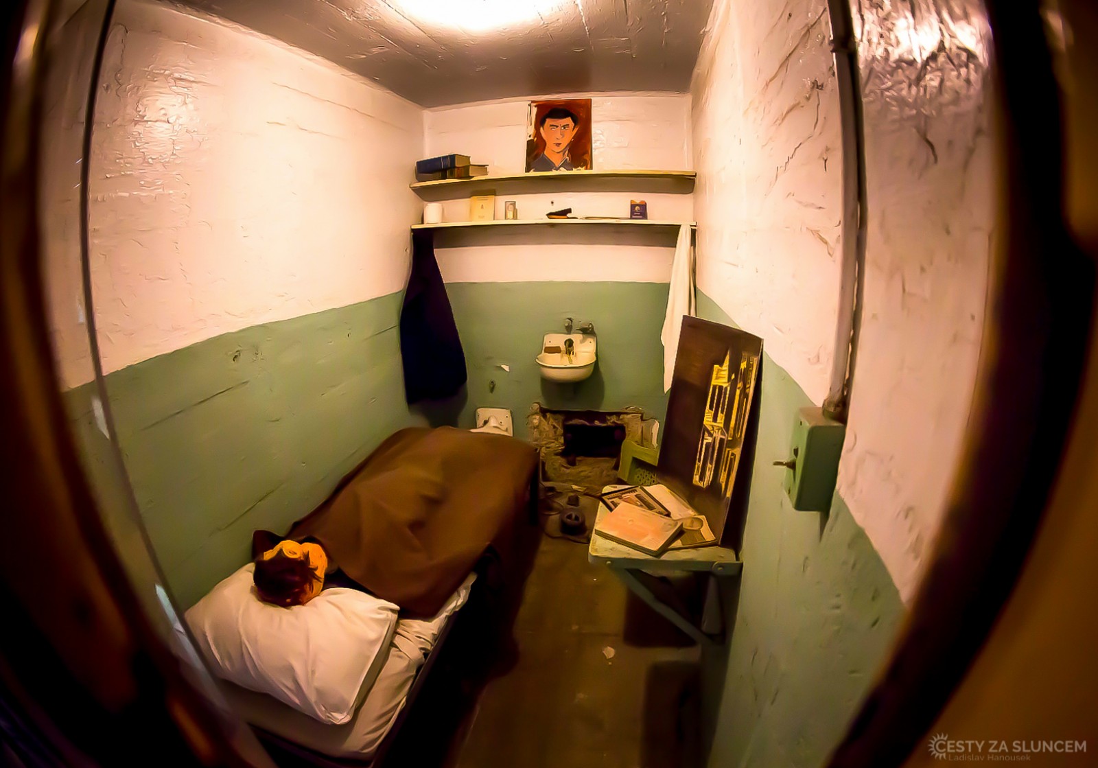 Jedna z cel ve věznici Alcatraz - Ladislav Hanousek, San Francisco