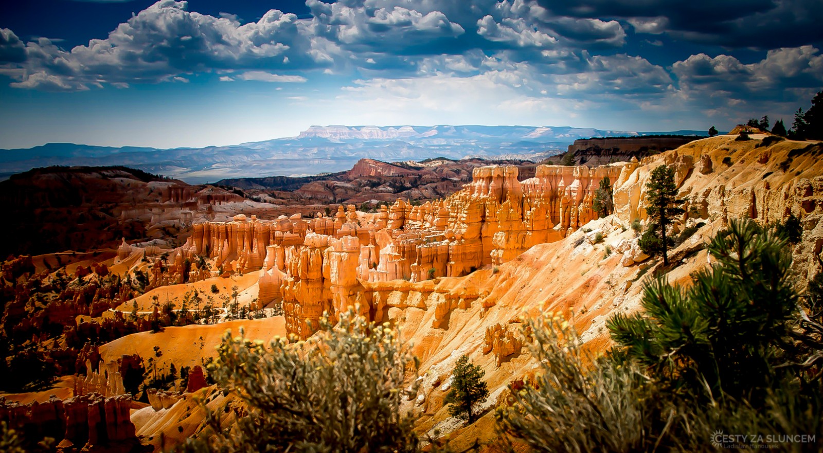 Bryce Canyon je velmi krásný, ale není ještě tím posledním, co na Jihozápadě je. Pojďme navštívit NP Zion.. - Ladislav Hanousek, Bryce Canyon