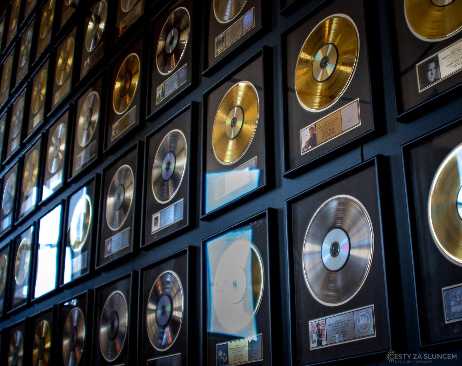 Celý den by se dal strávit v Country Music Hall of Fame Museum v Nashville. - Ladislav Hanousek, Tennessee