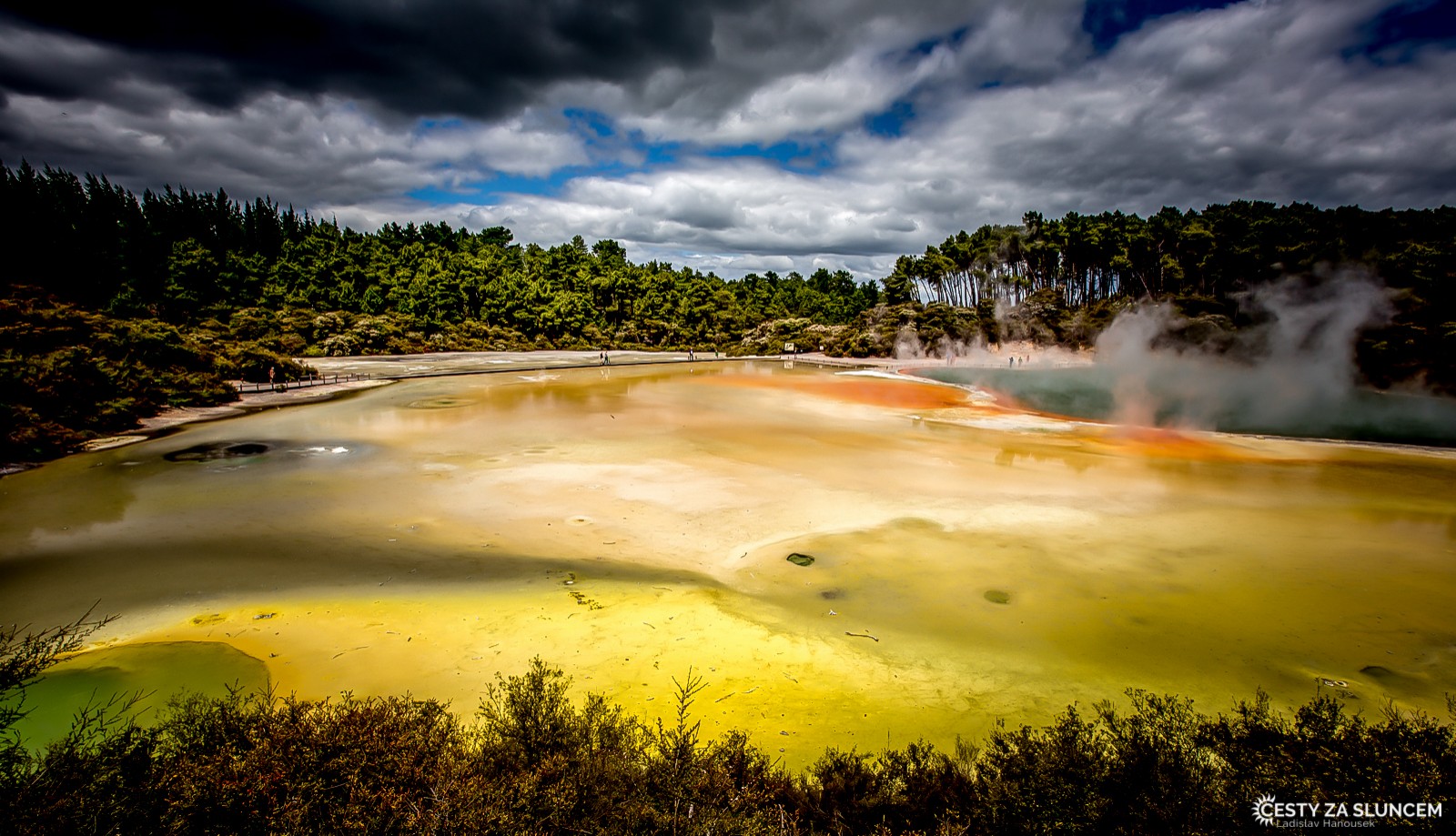 Přírodní park Wai-O-Tapu - geotermální území u města Rotorua - Ladislav Hanousek, Nový Zéland - Severní ostrov
