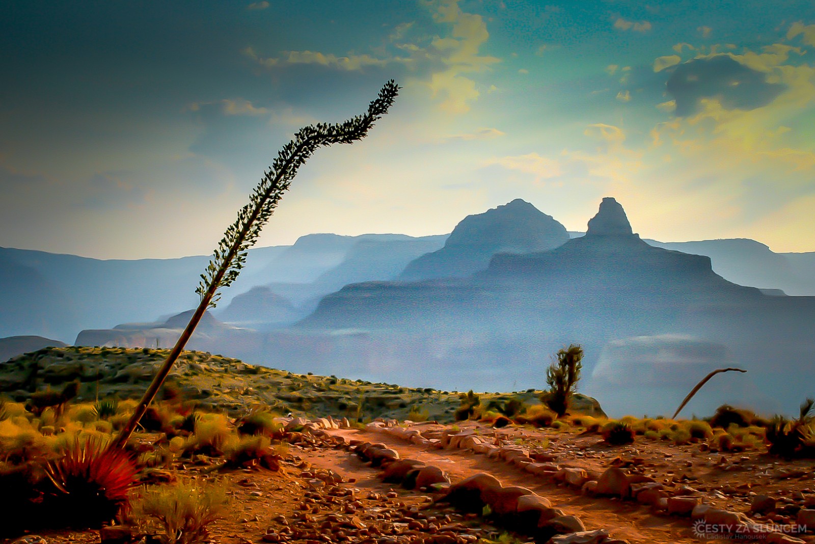 Grand Canyon - South Rim - cesta k řece Colorado. Jihozápad USA - Ladislav Hanousek, Kamenná krása