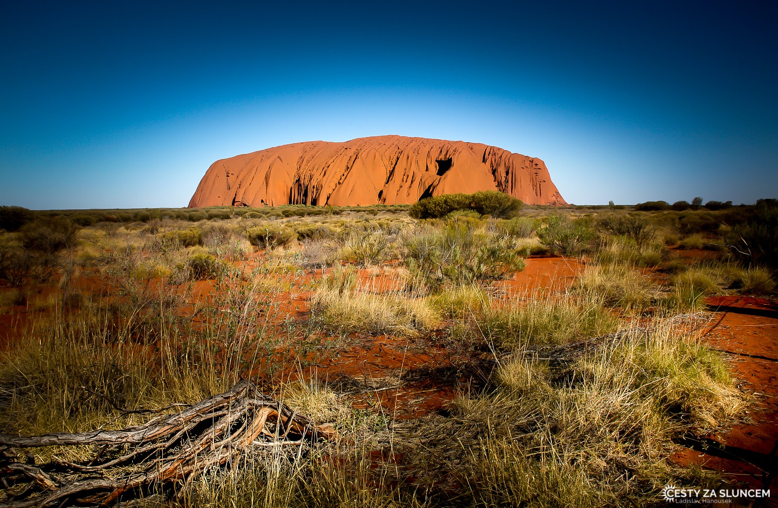 Ayersova skála - Uluru. Střední Austrálie - Ladislav Hanousek, Kamenná krása