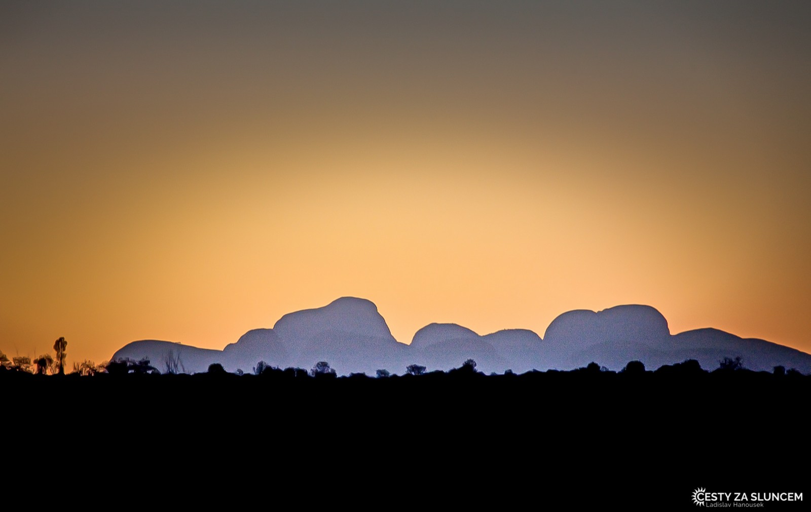 Kata Tjuta – posvátné skály australských domorodců. Austrálie - Ladislav Hanousek, Kamenná krása
