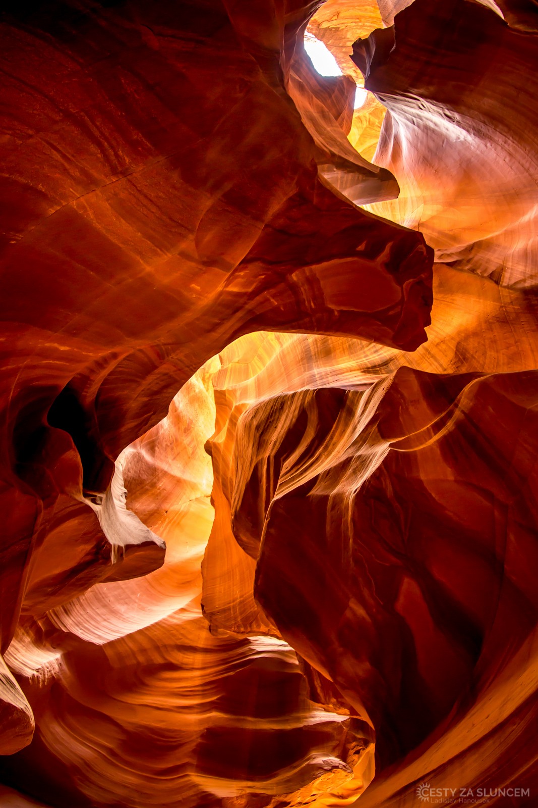 Antelope Canyon v Utahu. Jihozápad USA - Ladislav Hanousek, Kamenná krása