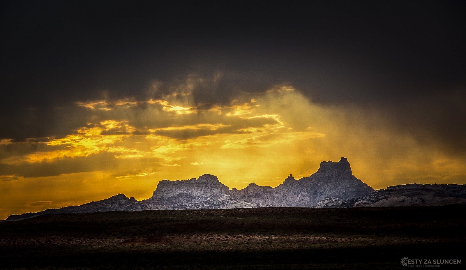 Monument Valley - Jihozápad USA - Ladislav Hanousek, Kamenná krása