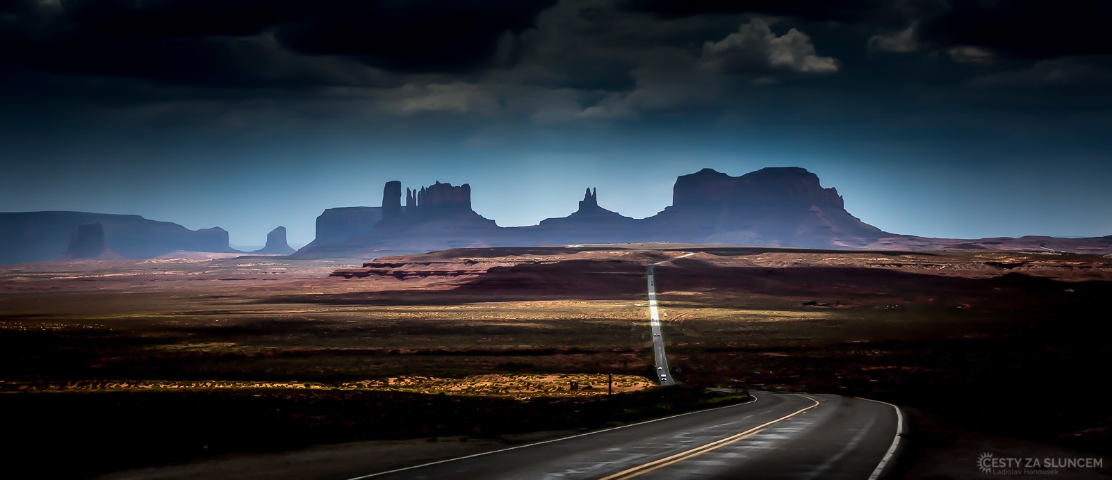 Monument Valley - Jihozápad USA - Ladislav Hanousek, Kamenná krása
