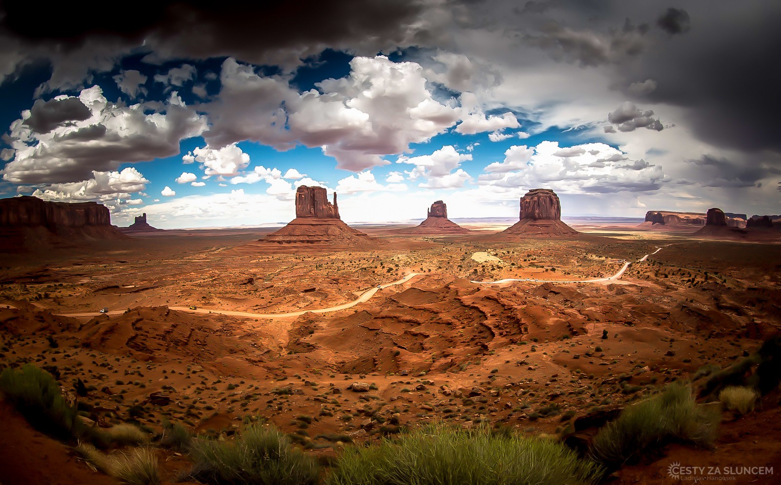Monument Valley - Jihozápad USA - Ladislav Hanousek, Kamenná krása