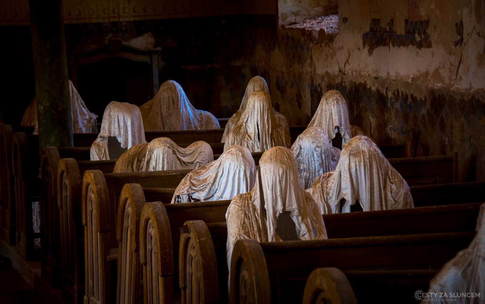 Kostel duchů v Lukové - Ladislav Hanousek, Kostel duchů v Lukové