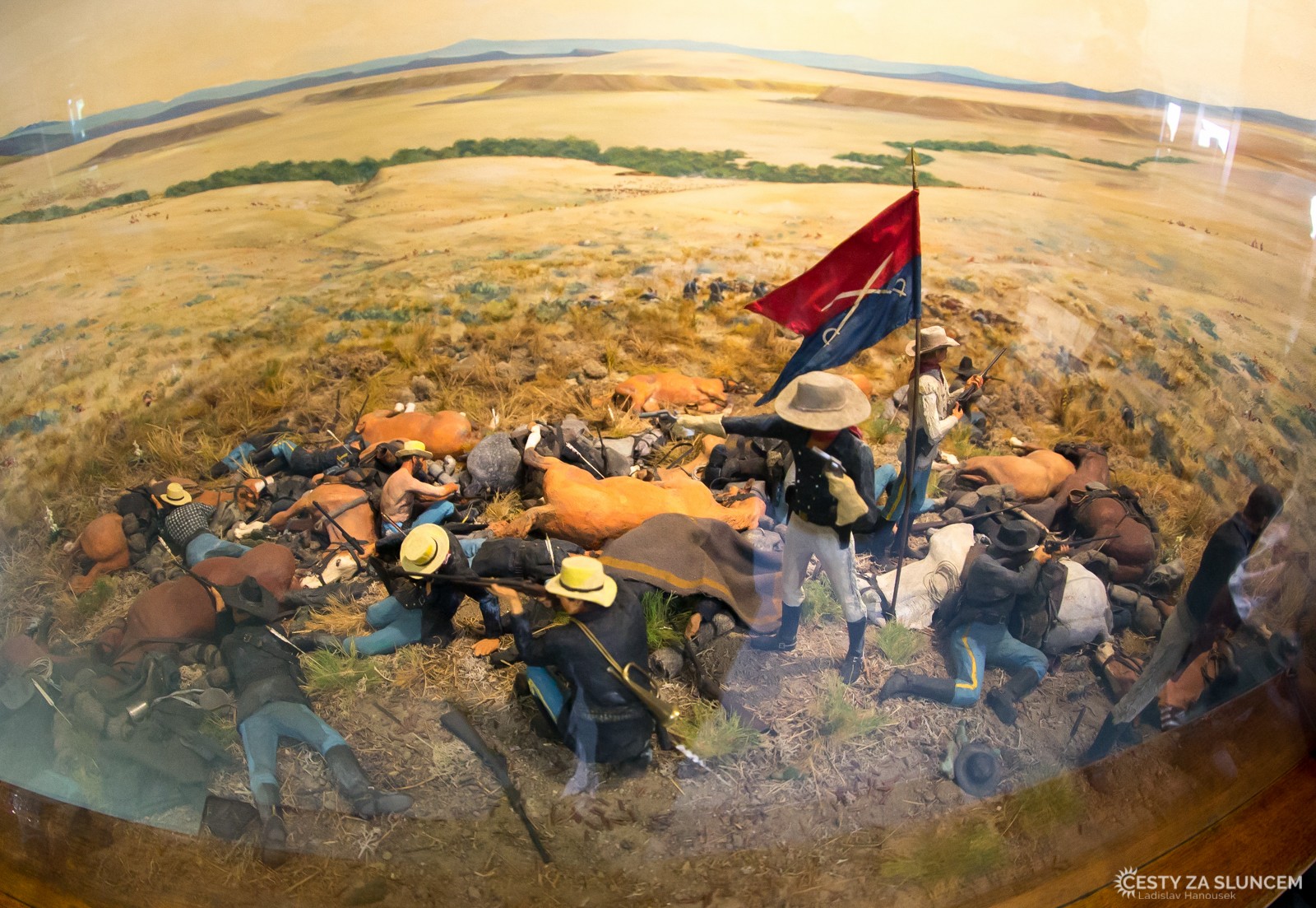 Last Stand Hill - poslední útočiště custerovy armády. Dnes jsou na Last Stand Hill náhrobky jednotlivých vojáků i generála Custera. - Ladislav Hanousek, Montana