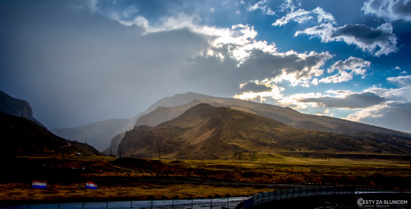 Večerní bouře před zahájením rodea - Ladislav Hanousek, Cody