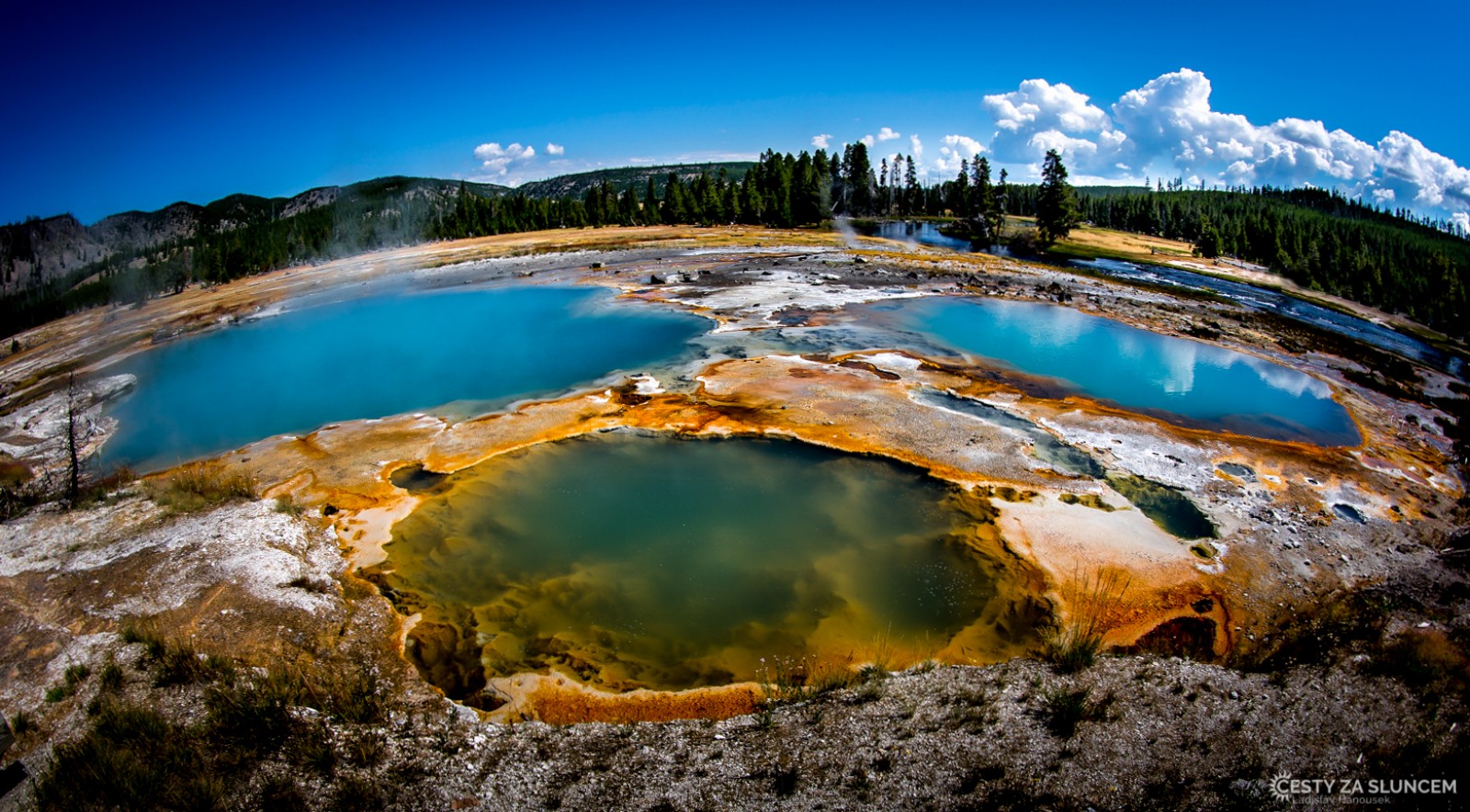 Jezírka v oblasti Biscuit Basin - Ladislav Hanousek, Yellowstone NP