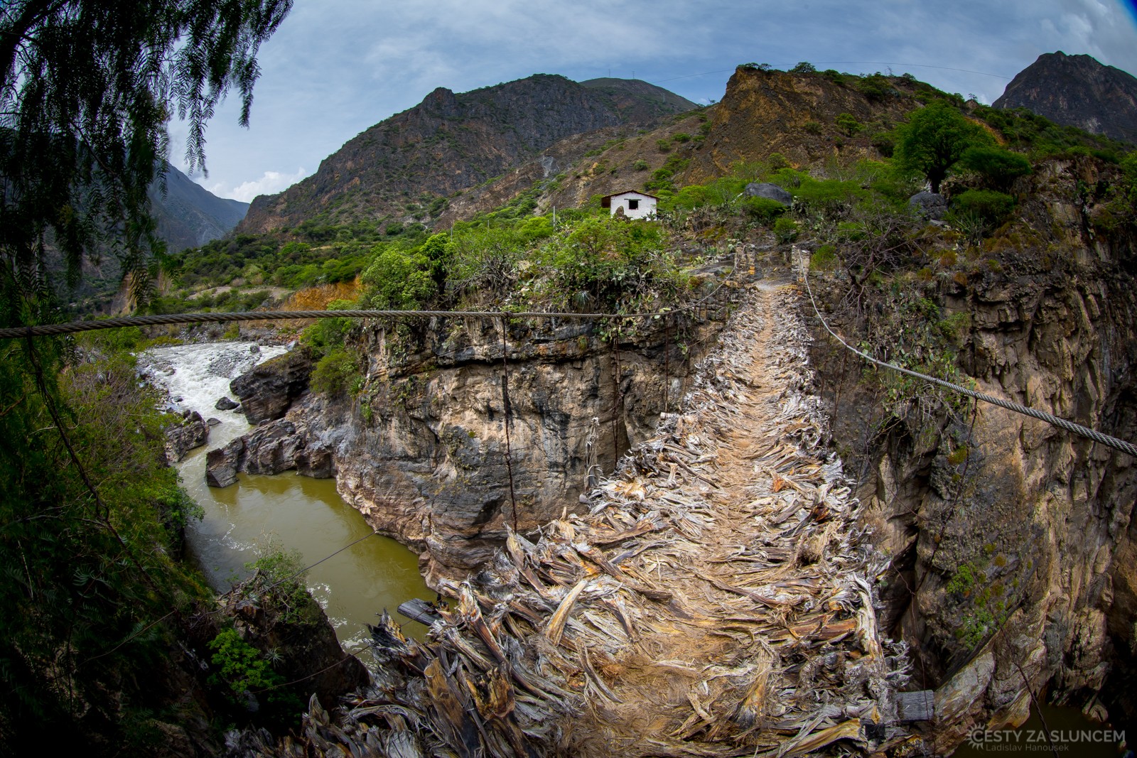 Zkusili jsme ho přejít a byl nad očekávání docela stabilní. - Ladislav Hanousek, Peru