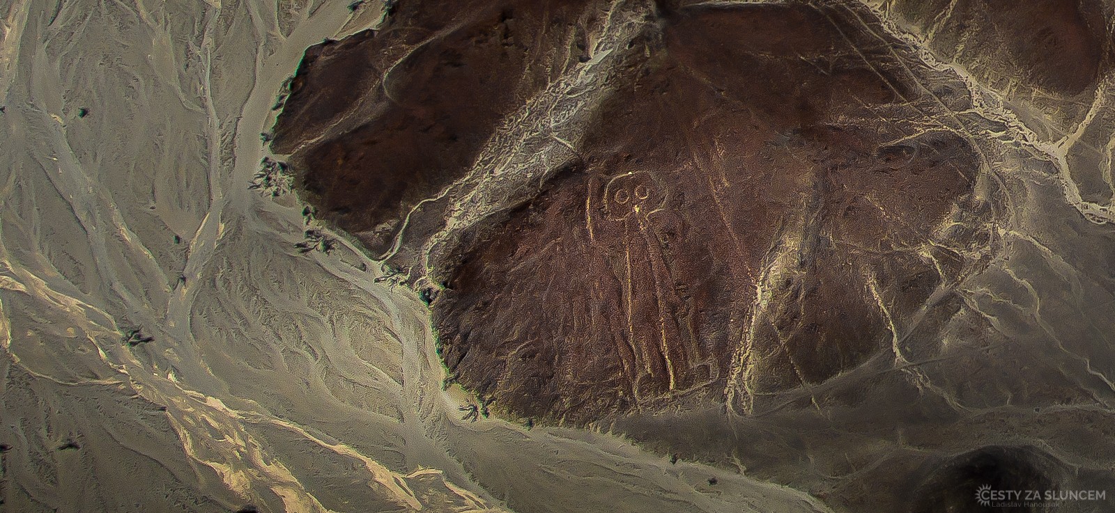 Geoglyfy na planině Nazca - "kosmonaut" - Ladislav Hanousek, Peru