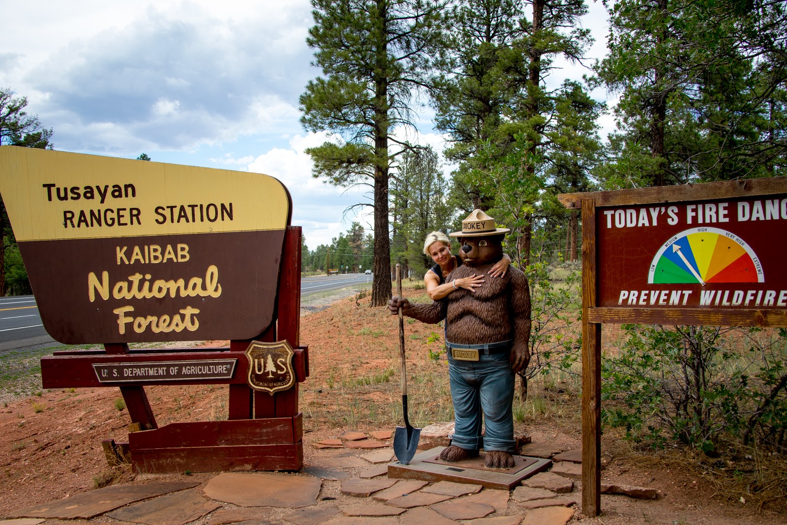 Tusayan - osada jižně od Grand Canyon Village - Ladislav Hanousek, Grand Canyon NP - South Rim