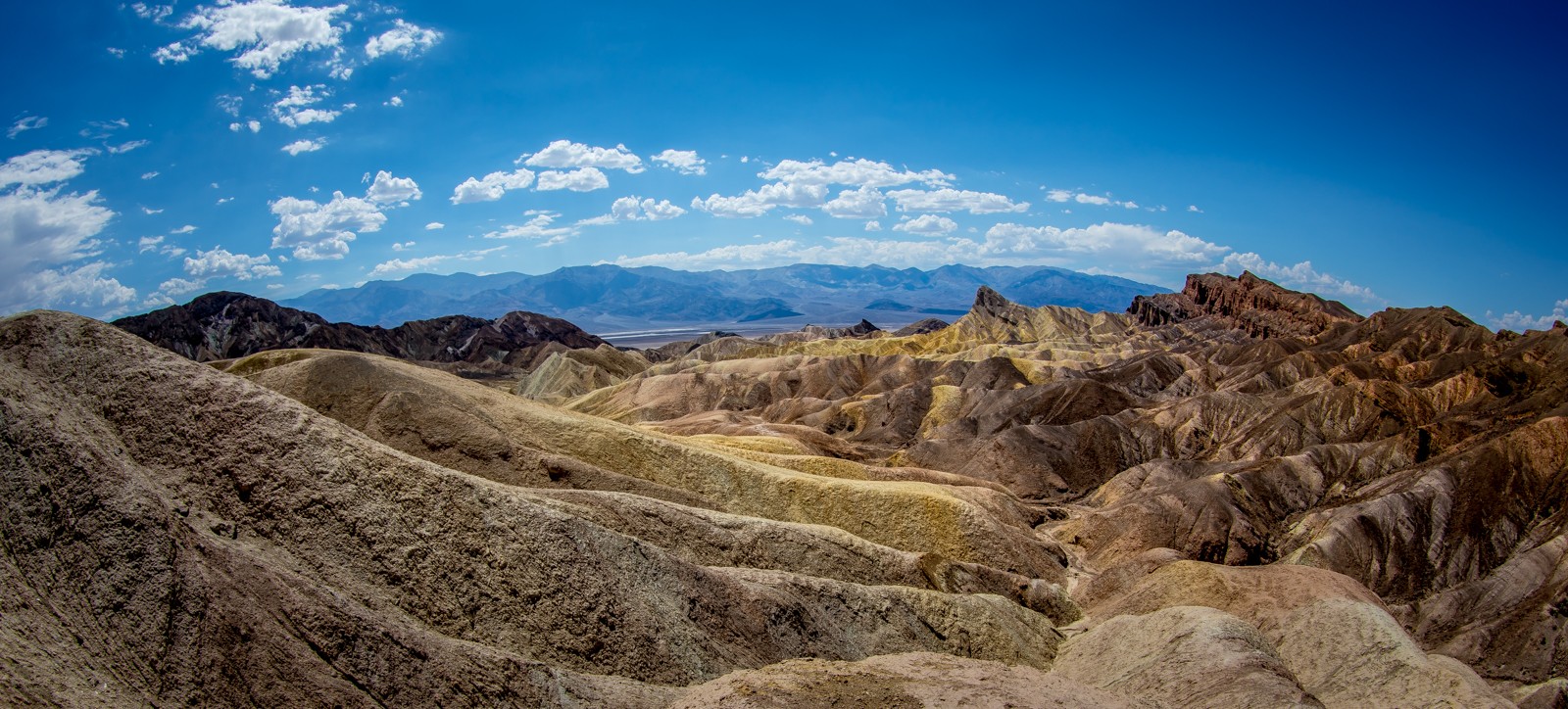 Vyhlídka Zabriski Point - jižní pohled. - Ladislav Hanousek, Death Valley NP