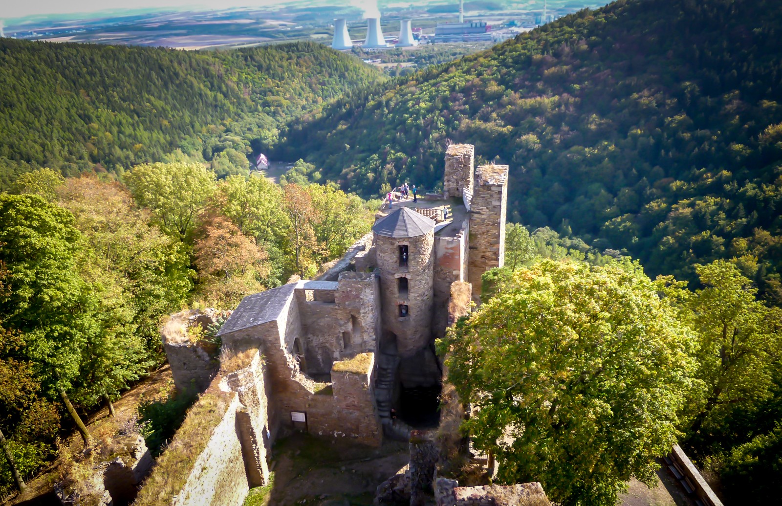 Hasištejn - Ladislav Hanousek, Hrady a zámky v Čechách