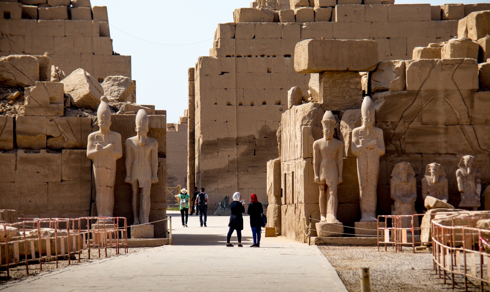 Chrám v Luxoru - Ladislav Hanousek, Egypt