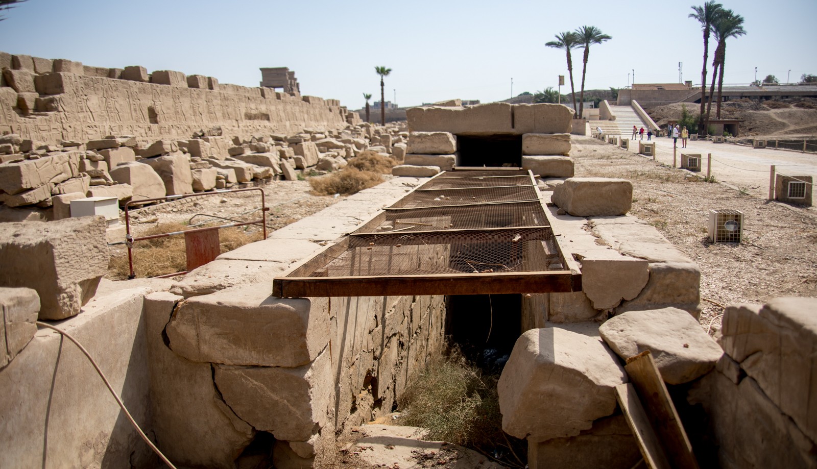 Niloměr - podle hladiny spodní vody určovali faraónovi výběrčí výši daní - Ladislav Hanousek, Egypt